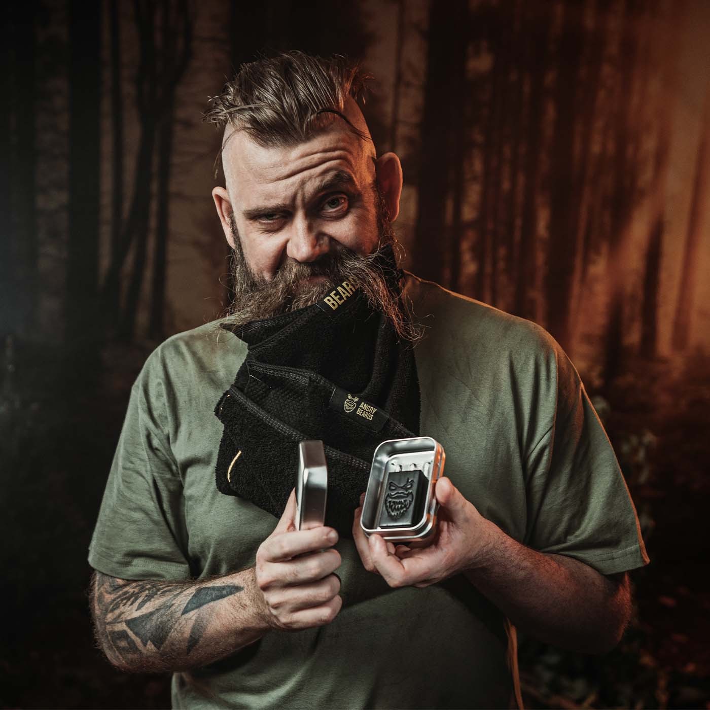 Angry Beards Wesley Wood mydlo na fúzy 50 g