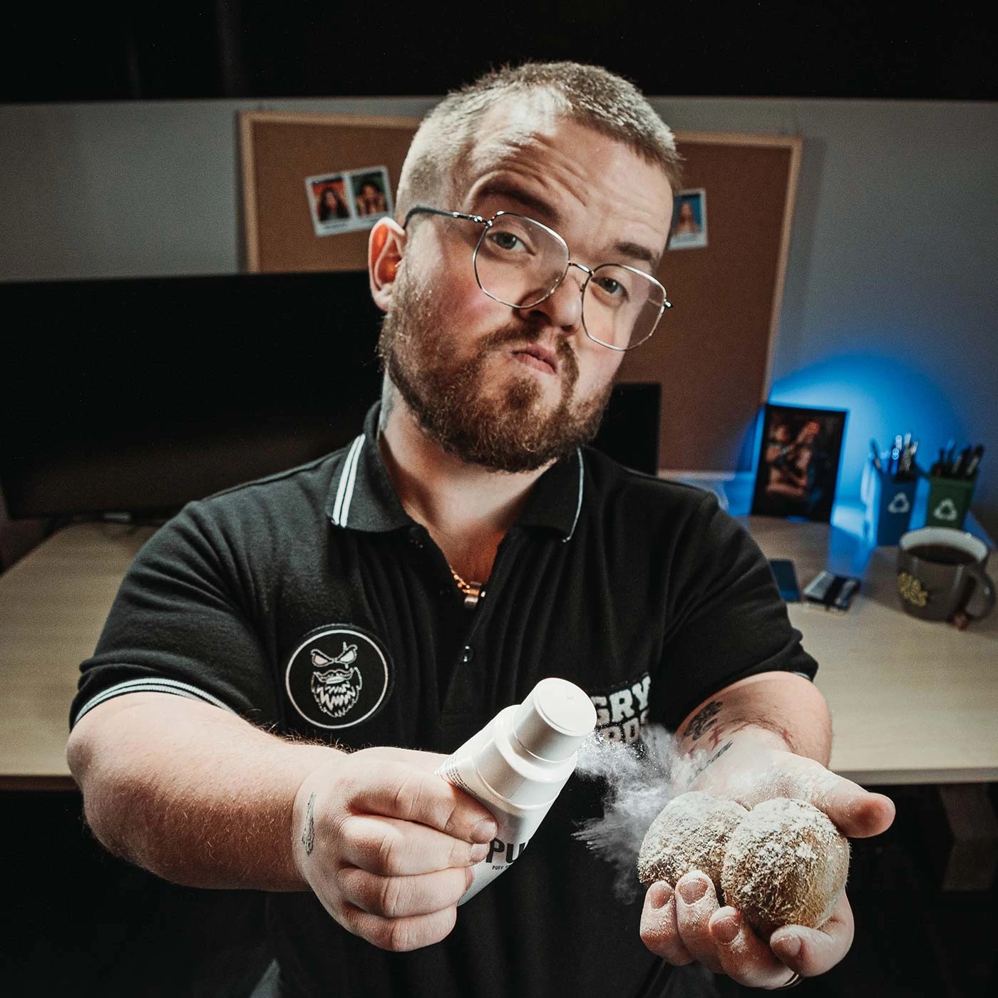 Angry Beards Puffer Sit&Chill púder na gule 57 g